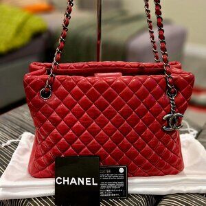 Chanel Fuchsia Quilted Iridescent Calfskin Leather New Bubble Small Tote Bag